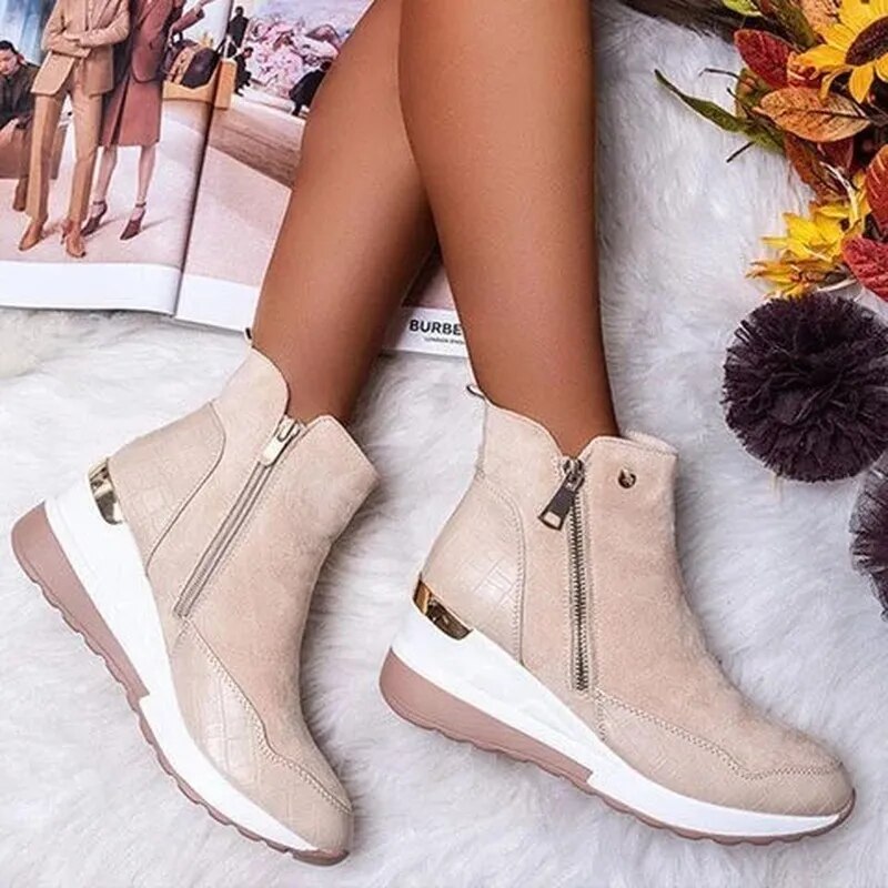 Rebecca® | Women's ankle boots with a wedge heel and thick sole